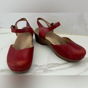 Size 40 red dansko Maryjane clogs